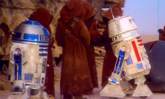 R5-D4 R2-D2